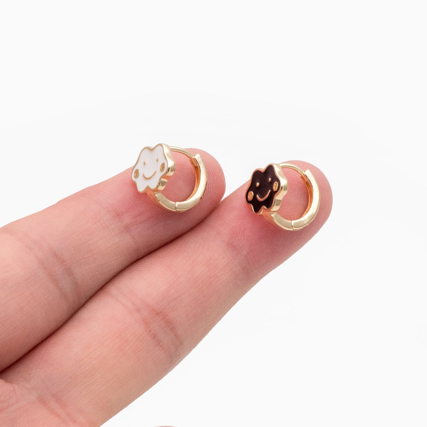 4pcs Gold Enamel Smile Cloud Hoop Earrings, 18K Gold plated Brass, Minimalist Huggie Earrings (GB-3839-E)