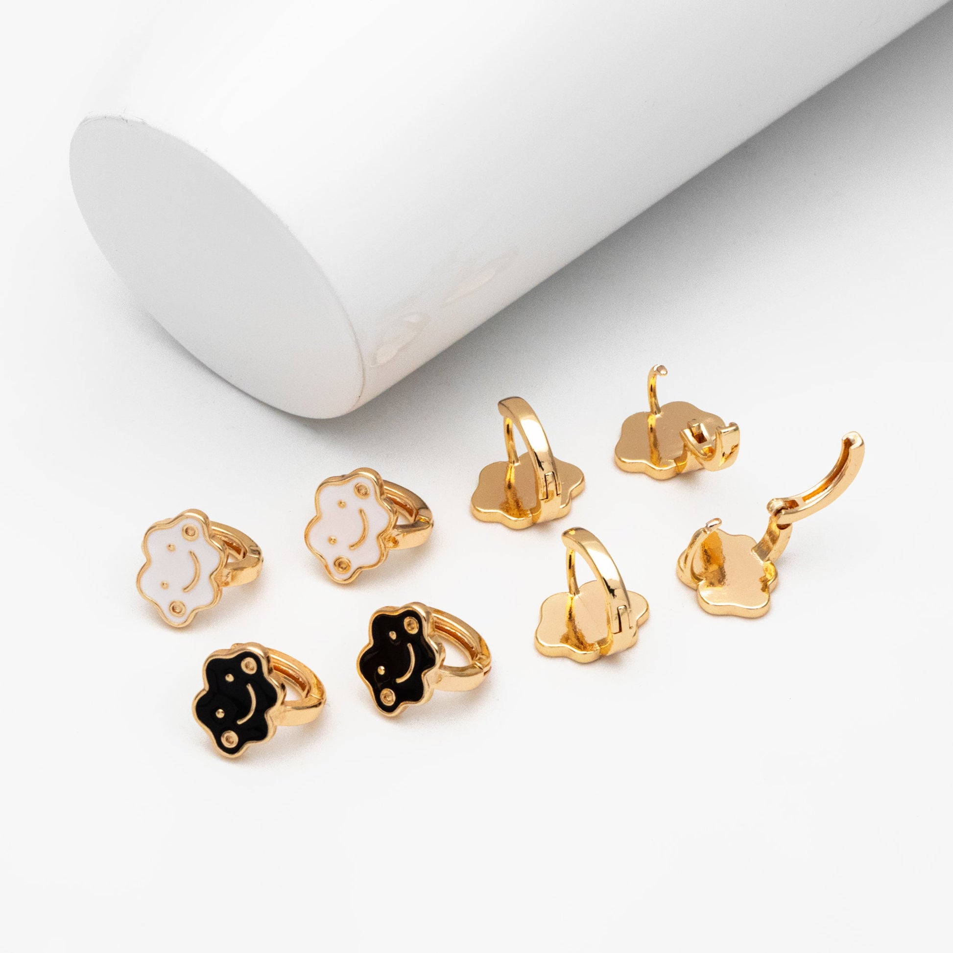 4pcs Gold Enamel Smile Cloud Hoop Earrings, 18K Gold plated Brass, Minimalist Huggie Earrings (GB-3839-E)