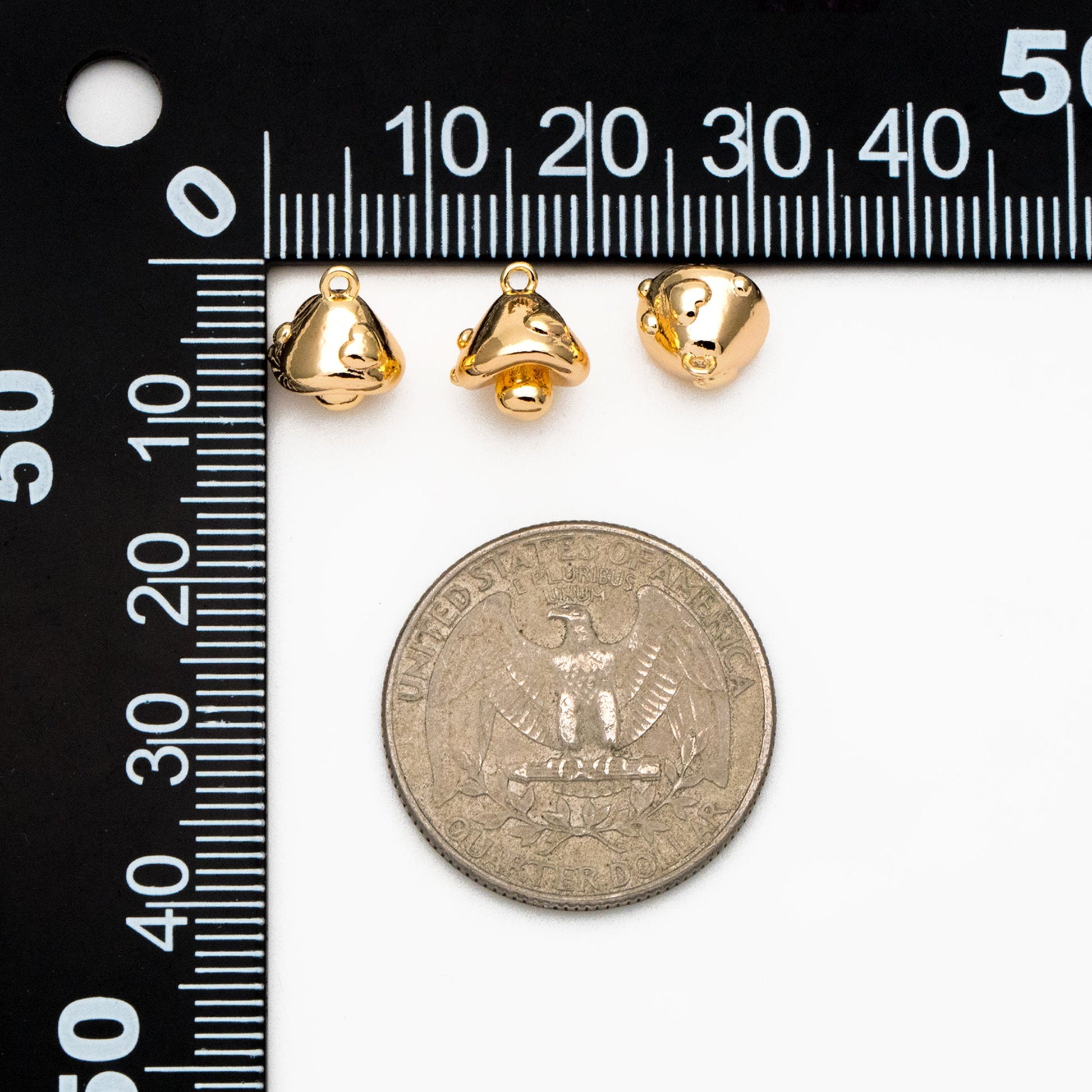 10pcs Gold Heart Mushroom Charm 10x8mm, Real Gold plated Brass Mushroom Pendants (GB-4589-J)