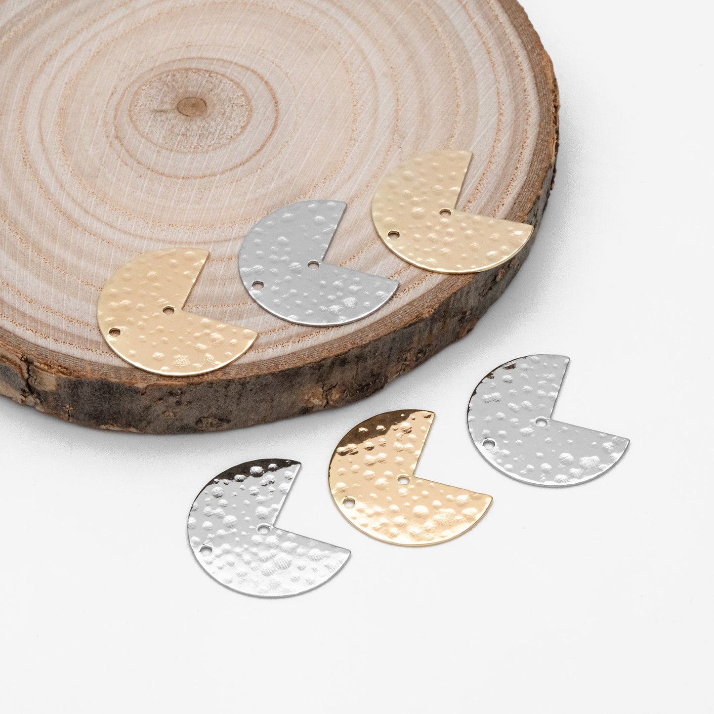 10pcs Gold/ Silver Hammered Round Charm Connectors 17x20mm, Gold/ Rhodium plated Brass Circle Fan Pendants (GB-654-B)