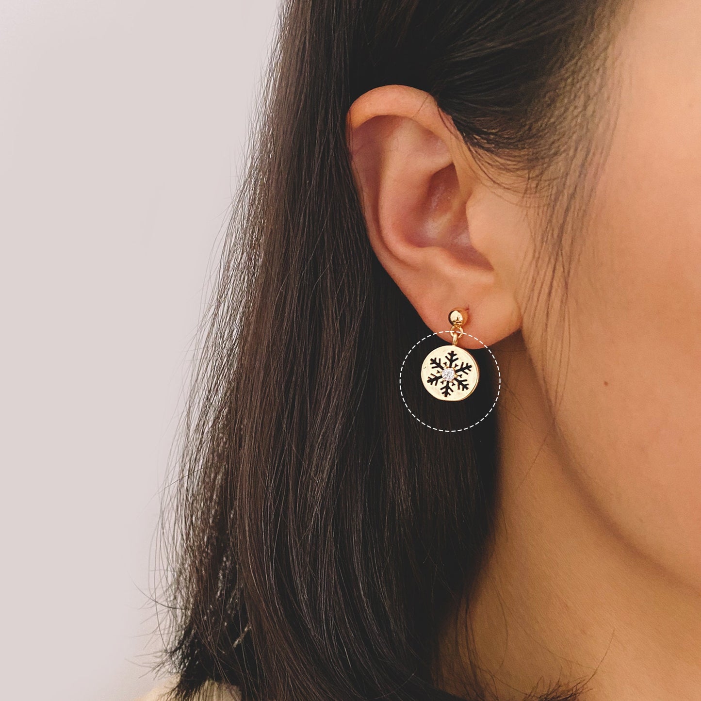 4pcs CZ Pave Gold Snowflake Charms, Brass Snowflake Findings, Snowflake Necklace, Christmas Gift, Gold Plated Findings (GB-3486-D)