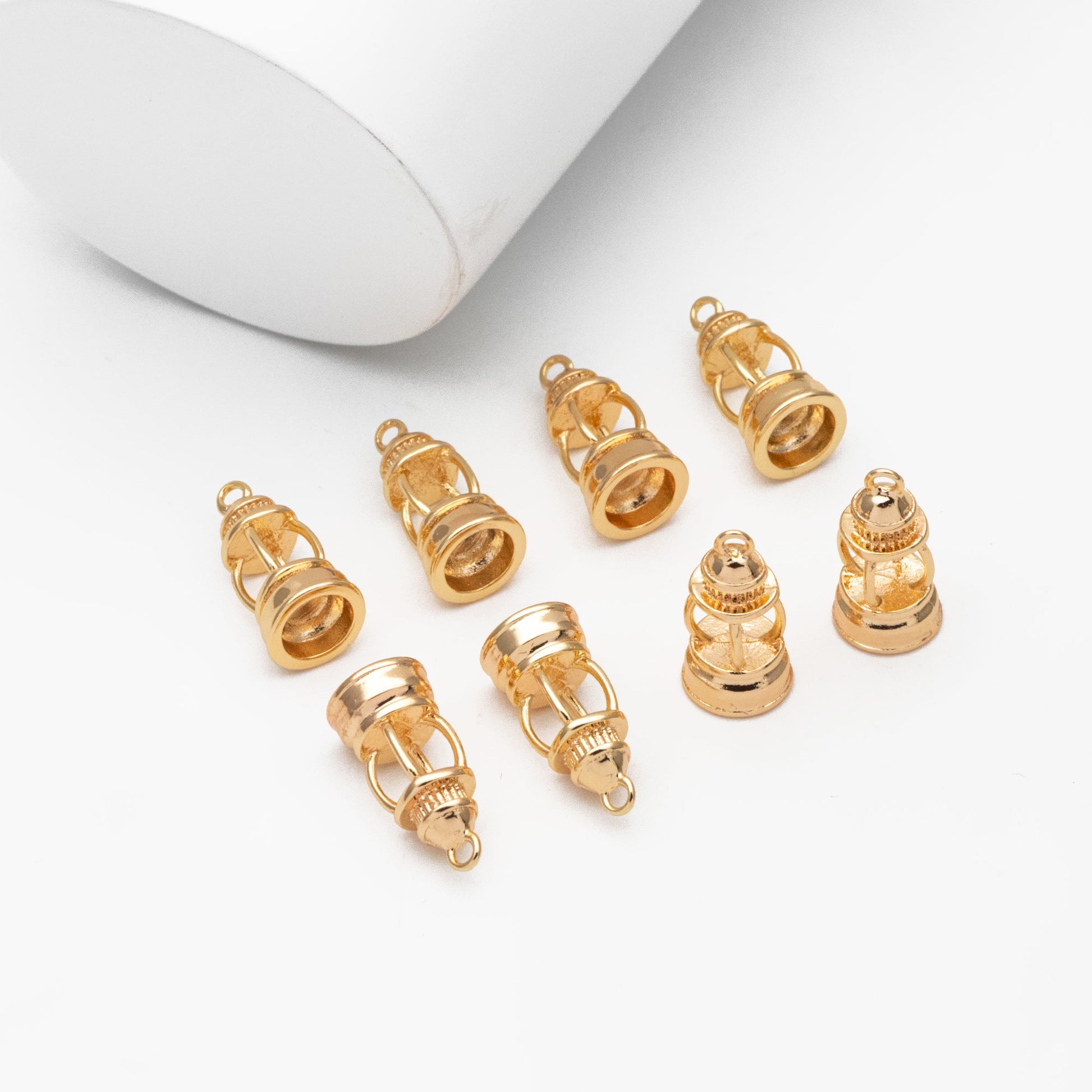 10pcs 18K Gold Plated Lantern Charms: Brass Lamp Pendants (GB-3982)