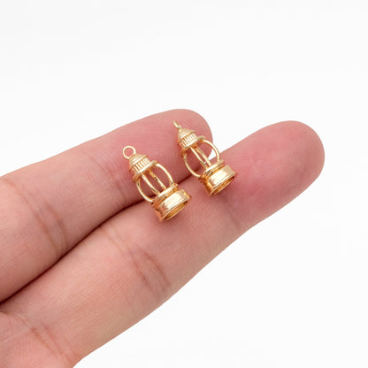 10pcs 18K Gold Plated Lantern Charms: Brass Lamp Pendants (GB-3982)