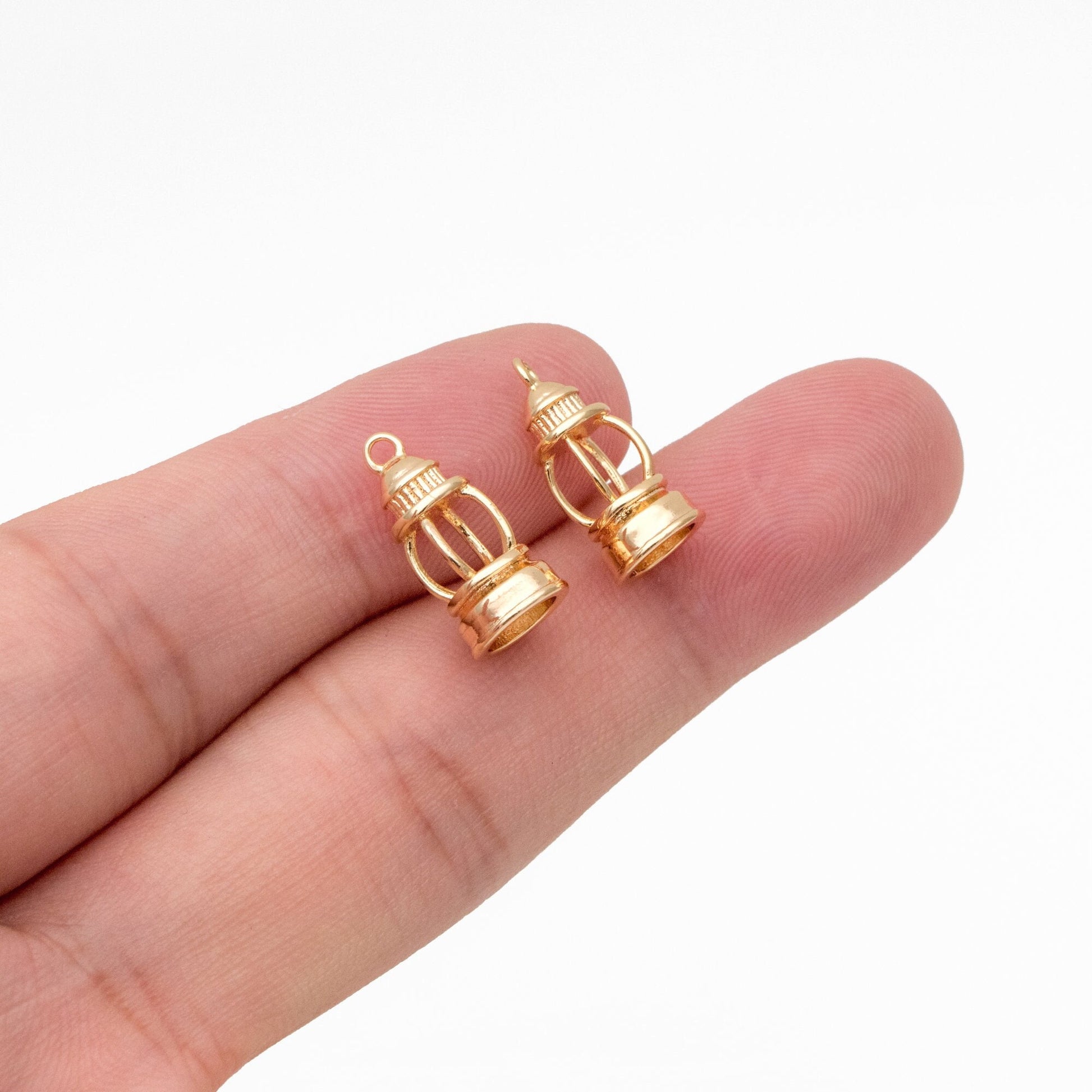 10pcs 18K Gold Plated Lantern Charms: Brass Lamp Pendants (GB-3982)