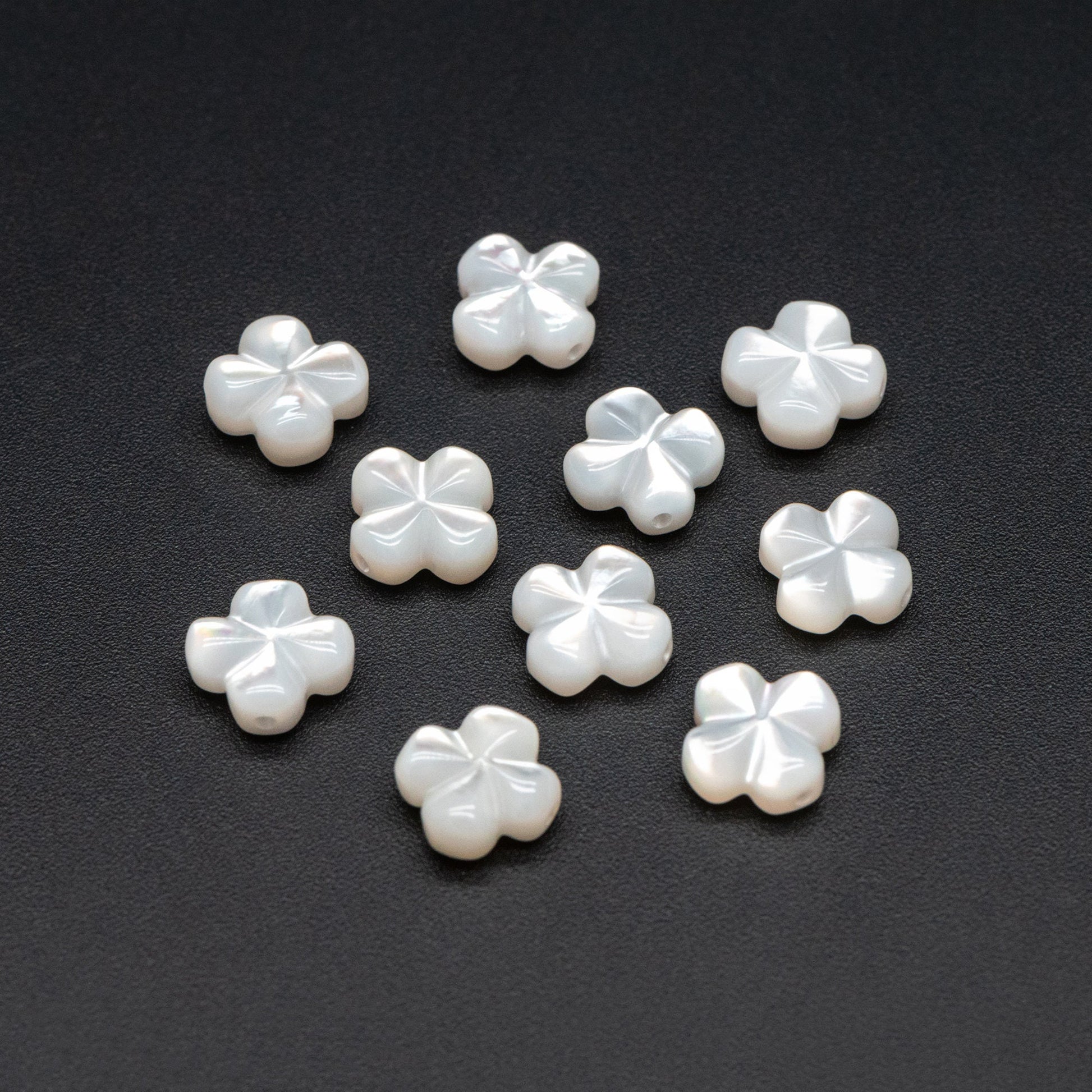 10pcs White Mother of Pearl 3D Shell Flower Beads 8mm (#V1429)