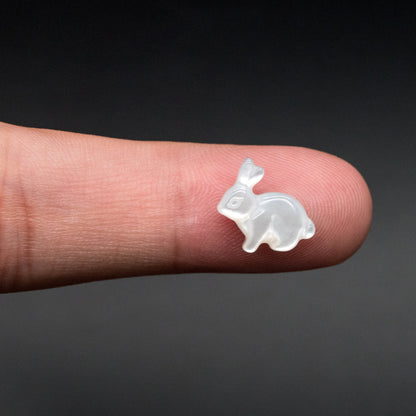 4pcs White Mother of Pearl Shell Rabbit beads, MOP Animal Charms (V1431)