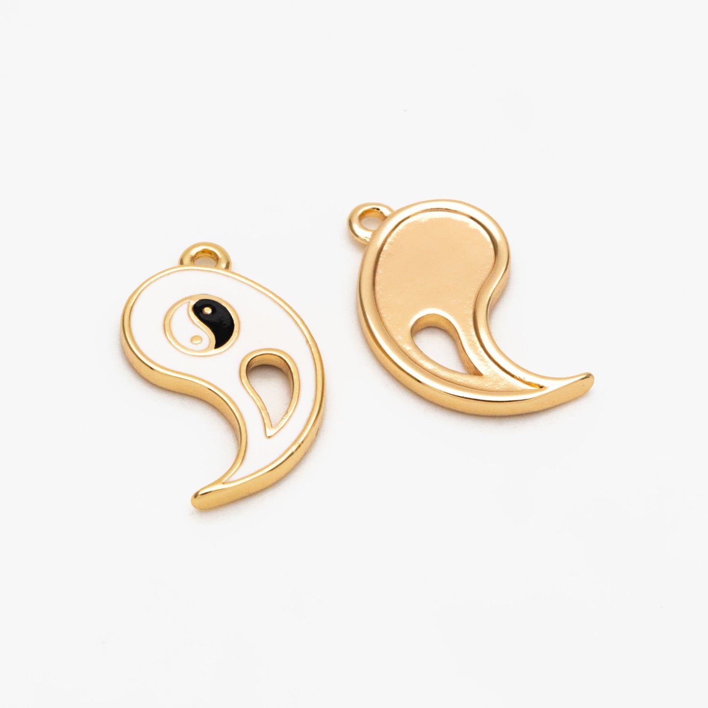 4pcs Gold Enamel Yin Yang Charms, Taoism Charm, Eight Diagrams Charm, Tai Chi Charm, Nepalese Charm, Yoga Jewelry (GB-3939)