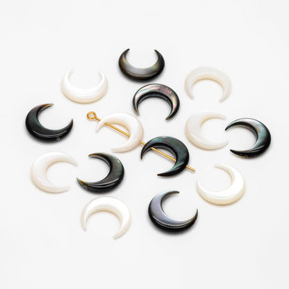 4pcs Mother of Pearl Crescent Moon Beads, Natural MOP Shell Moon Charms 15mm (BK-037-A)