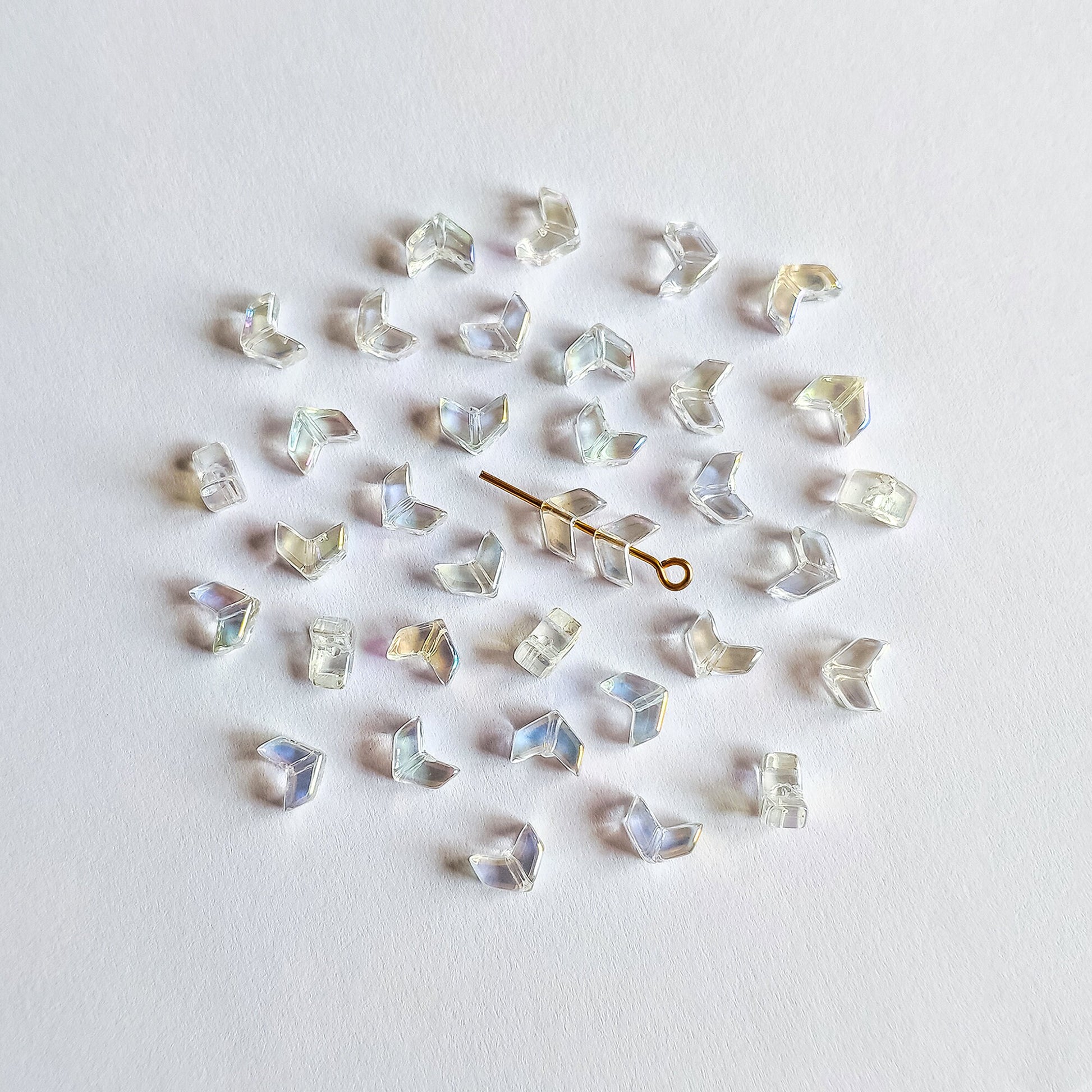 20pcs Crystal Arrows Beads 8mm, Glass Arrows Charm Pendants, Sparkly Transparent Clear AB (TS-132)