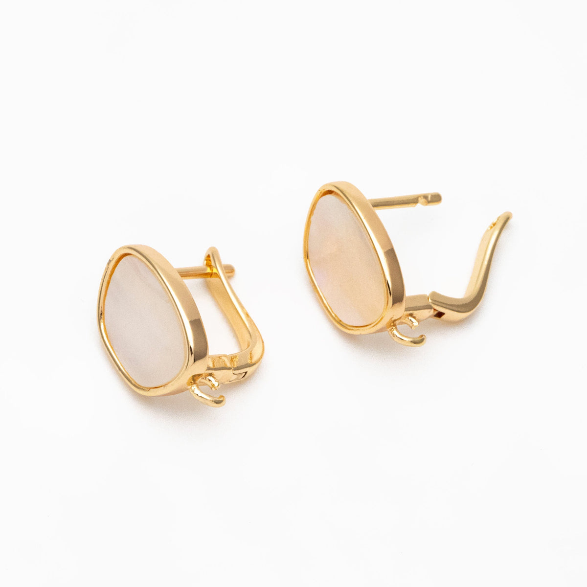 4pcs Shell Pave Gold Click-in Style Stud Earring, Pearl Leverback Earring with Loop, Shell Earring Finding Wholesale (GB-3904-D)