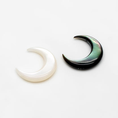 4pcs Mother of Pearl Crescent Moon Beads, Natural MOP Shell Moon Charms 15mm (V1427)