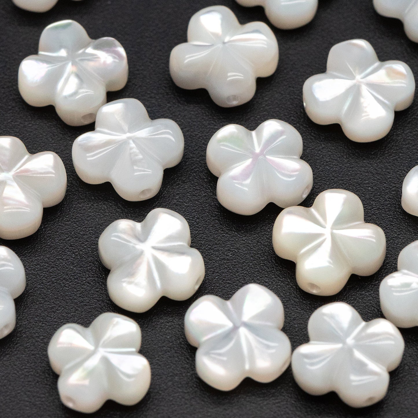 10pcs White Mother of Pearl 3D Shell Flower Beads 8mm (#V1429)