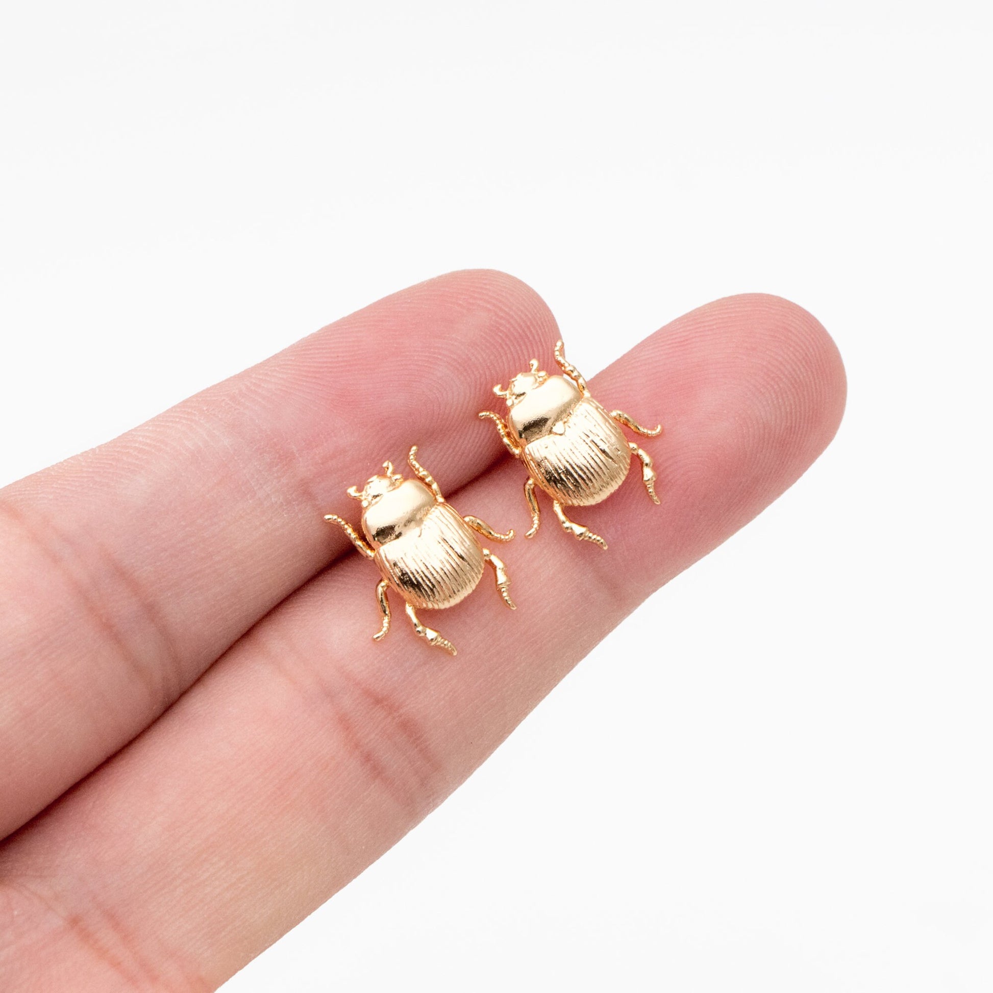 10pcs Gold/ Silver Texture Beetle Earrings 14x13mm, Gold/ Rhodium Plated Brass, Insect Stud Earrings (GB-4026)