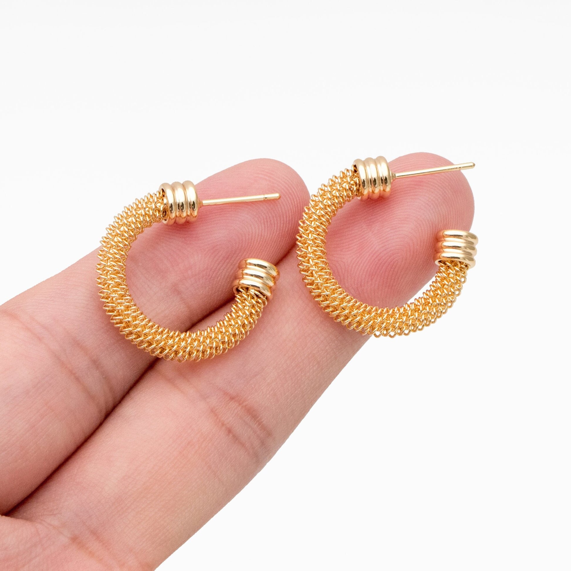 4pcs Gold Round Circle Ear Posts 22mm, Gold plated Brass, Dainty Geometric Hoop Stud Earrings (GB-3937)