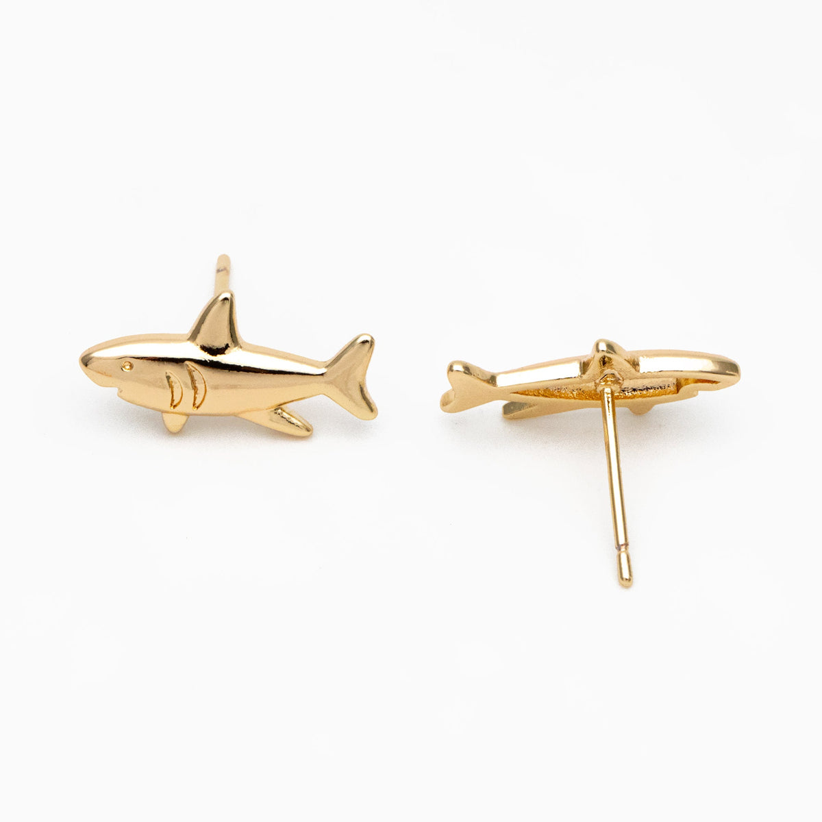 10pcs Gold Shark Earrings 8x16mm, Gold Plated Brass Ocean Stud Earrings (GB-4460-F)