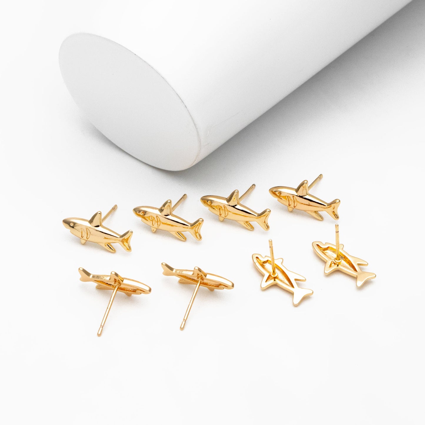 10pcs Gold Shark Earrings 8x16mm, Gold Plated Brass Ocean Stud Earrings (GB-4030)