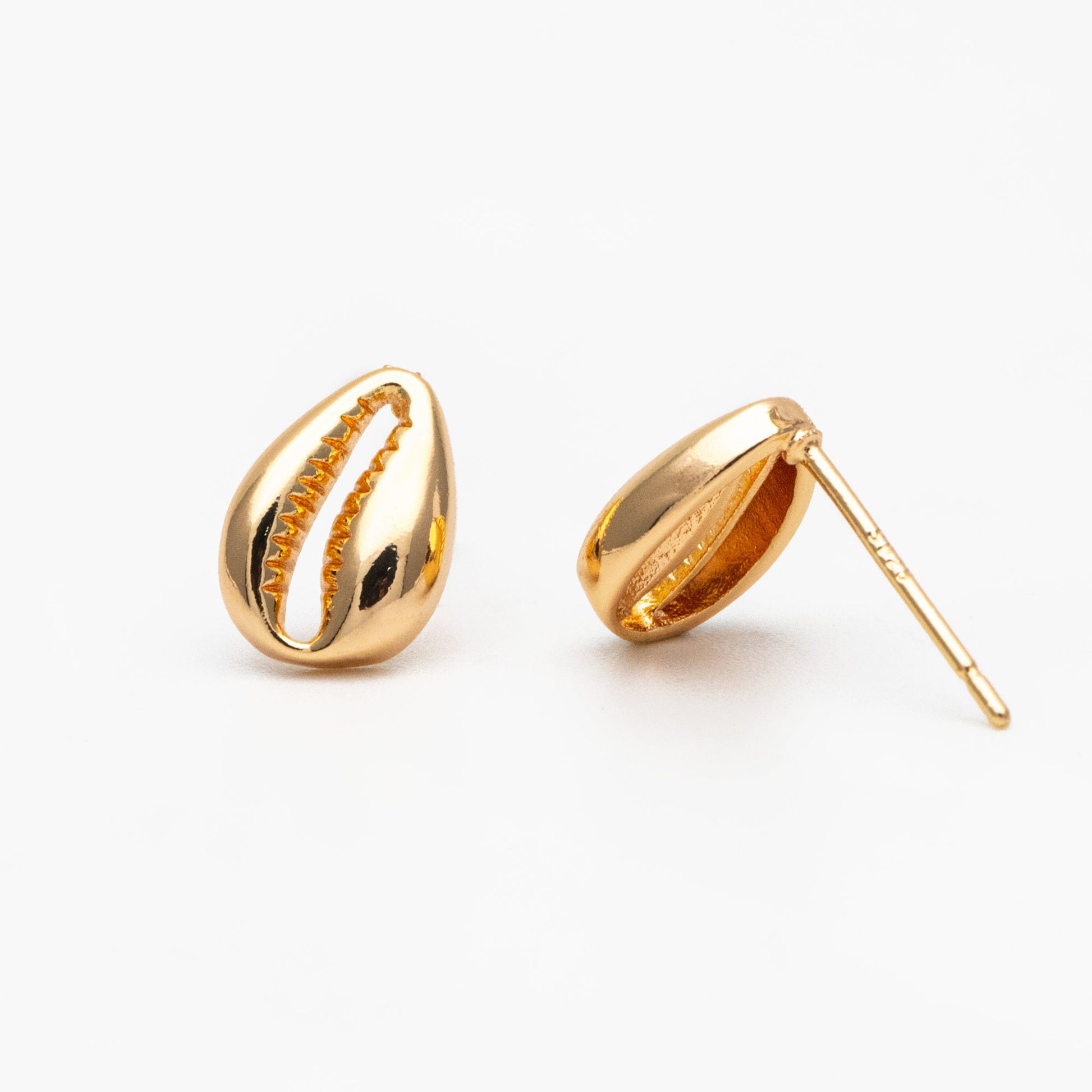 10pcs Gold Shell Earring 10x7mm, Gold plated Brass Seashell Stud Earrings (GB-3990)