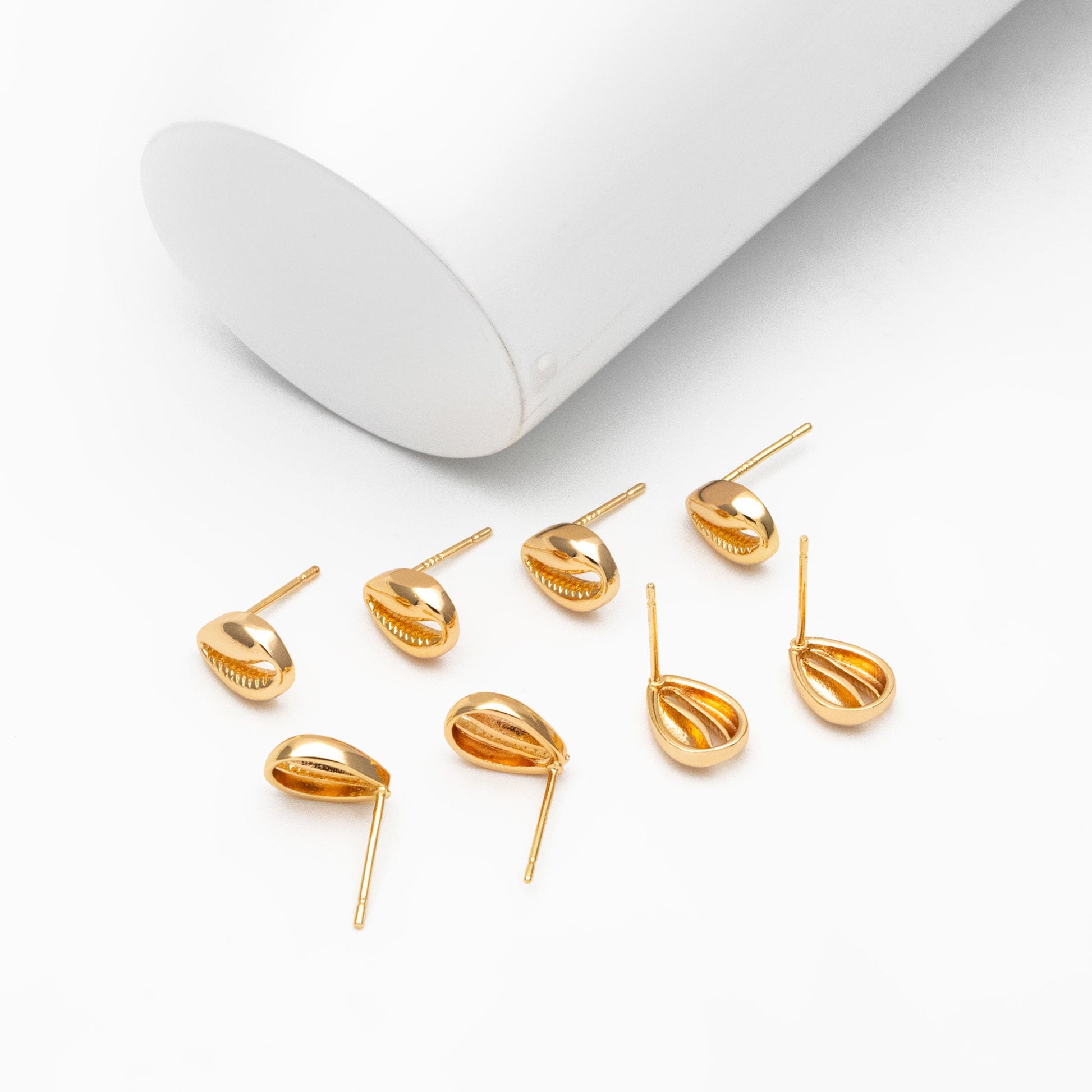 10pcs Gold Shell Earring 10x7mm, Gold plated Brass Seashell Stud Earrings (GB-3990)