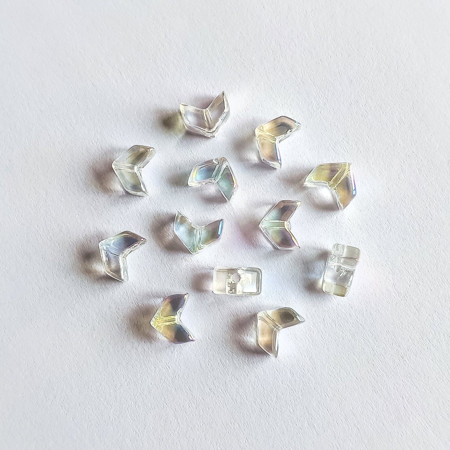 20pcs Crystal Arrows Beads 8mm, Glass Arrows Charm Pendants, Sparkly Transparent Clear AB (TS-132)