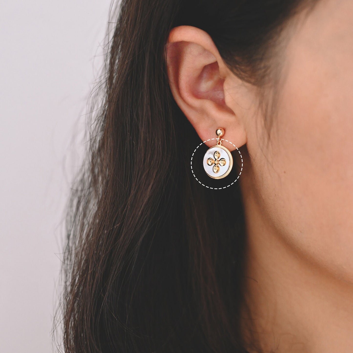 4pcs Shell Pave Gold Disc Charms 15mm, 18K Gold plated Brass, Pearl Peg Mounts, Half Drilled Pearl Settings (GB-3926)