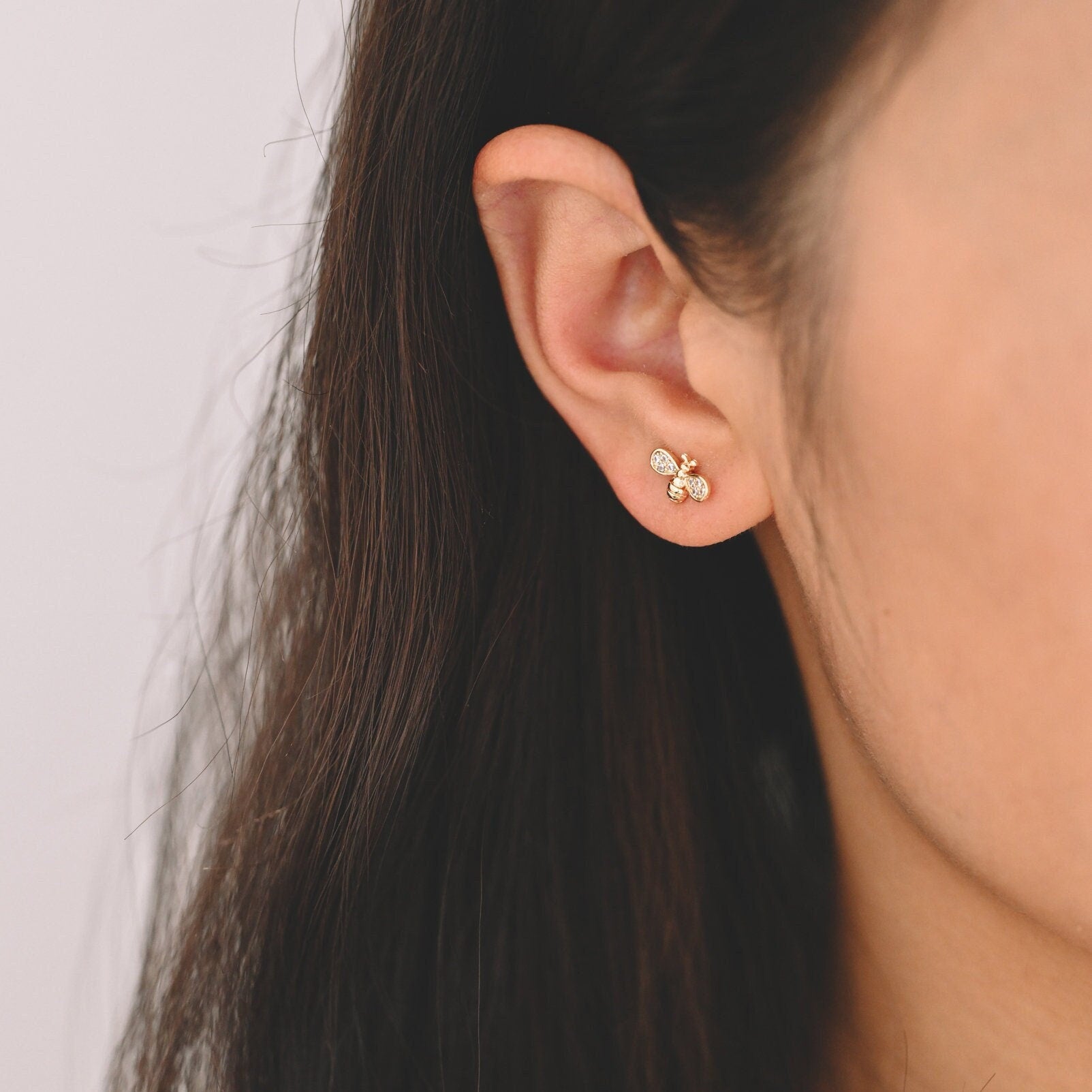 10pcs CZ pave Gold Bee Earrings 7x10mm, Real Gold Plated Brass Stud Earrings (GB-3994)