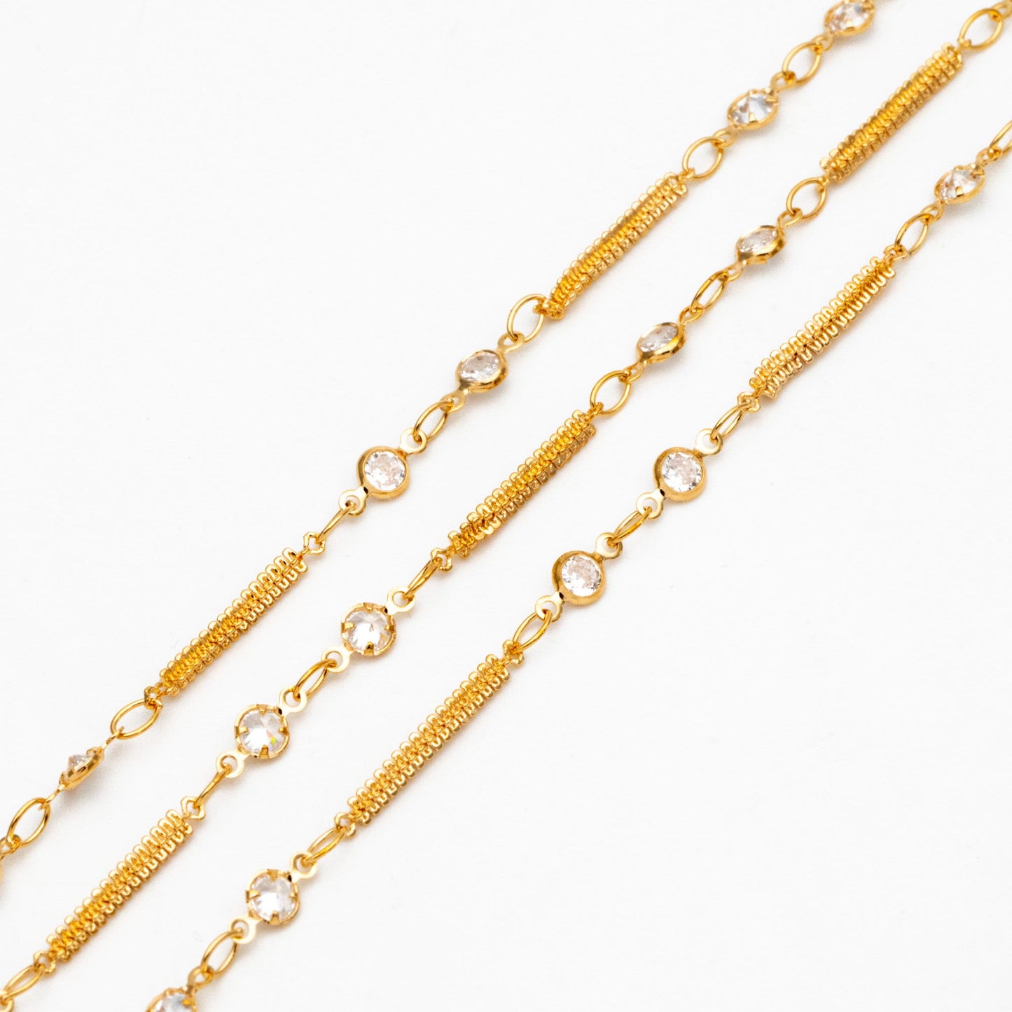 CZ Paved Gold Circle Bezel Connector Specialty Chains 2mm, 18K Gold plated Brass, DIY Necklace Chain Wholesale (#LK-593)/ 1 Meter=3.3 ft