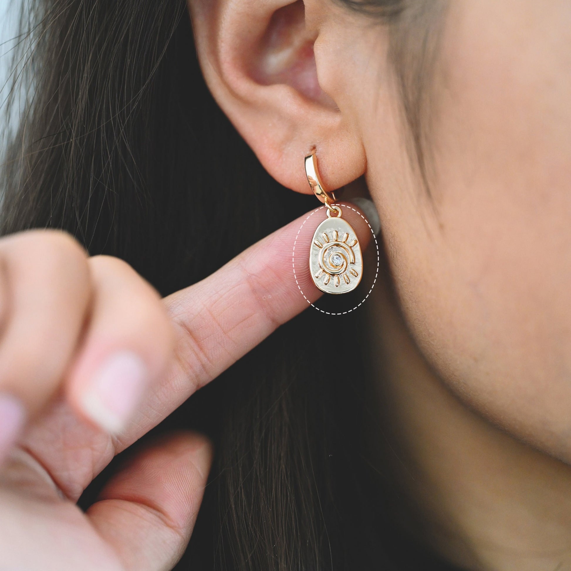 4pcs CZ Pave Gold Sun Charms 17.5x10.5mm, 18K Gold plated Brass, Sun Pendants (GB-1311-M)