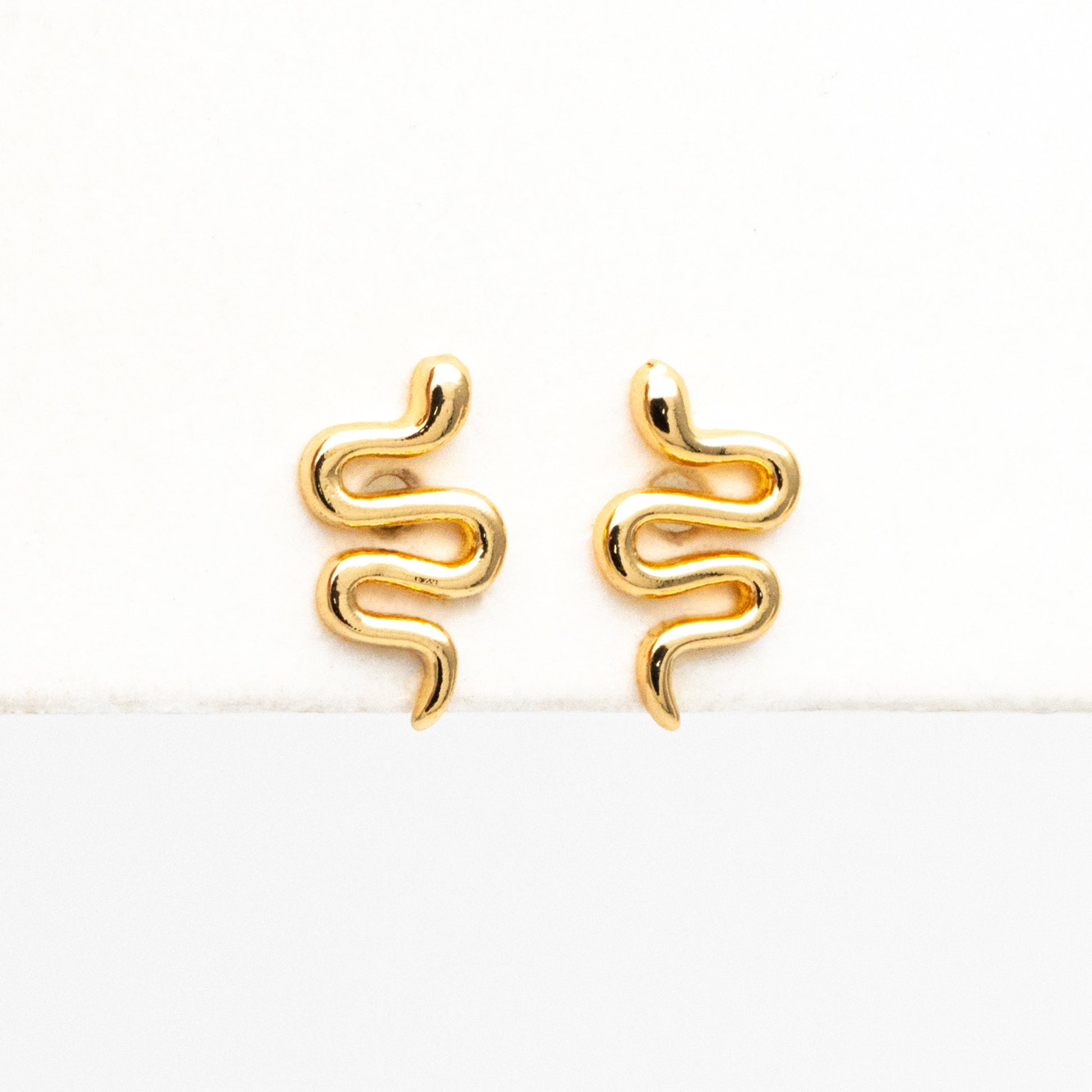 10pcs Gold/ Silver Snake Earrings 6x10mm, Gold/ Rhodium Plated Brass, Minimalist Snake Stud Earrings (GB-4076)