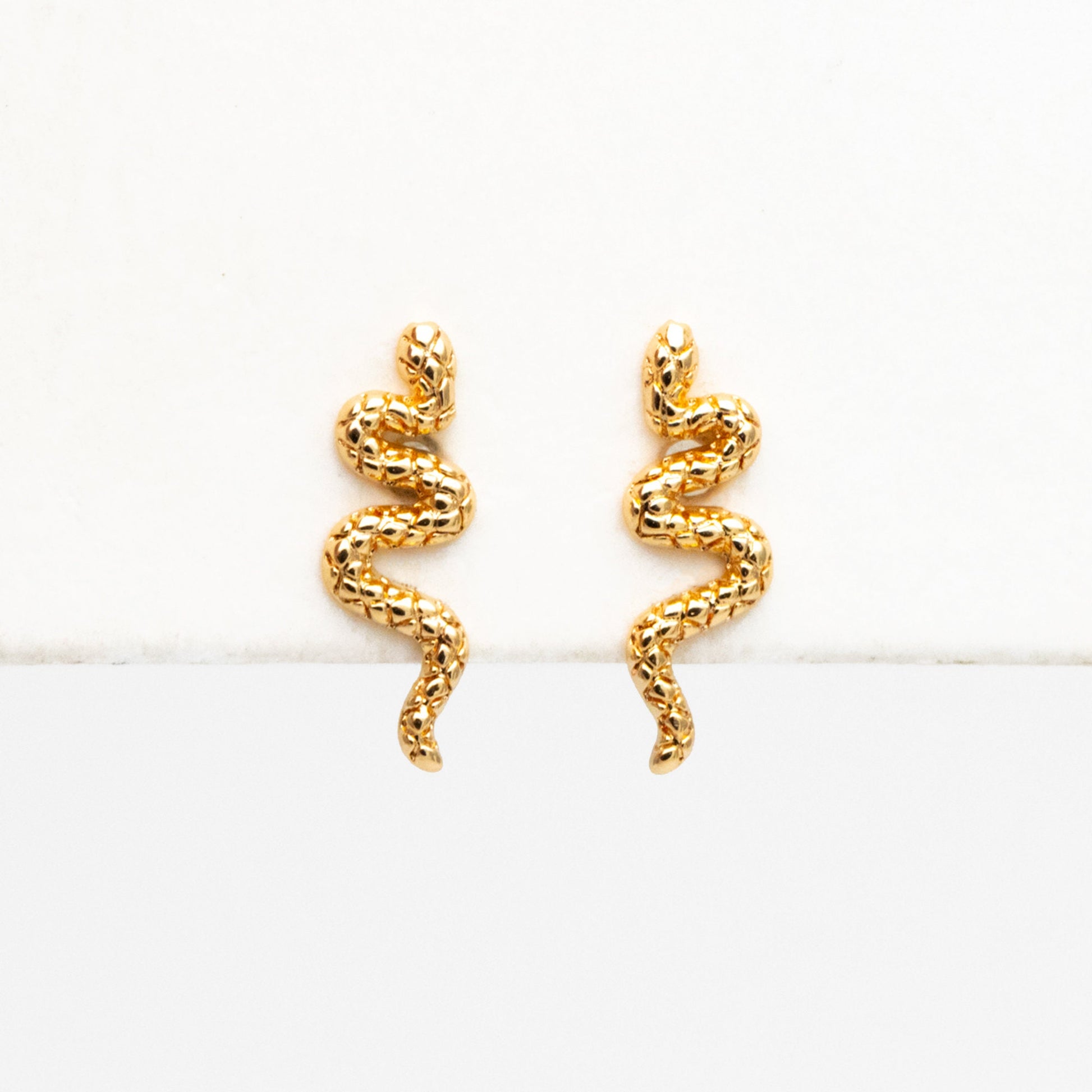 10pcs Gold Snake Earrings 13x4mm, Gold Plated Brass, Minimalist Snake Stud Earrings (GB-4079)