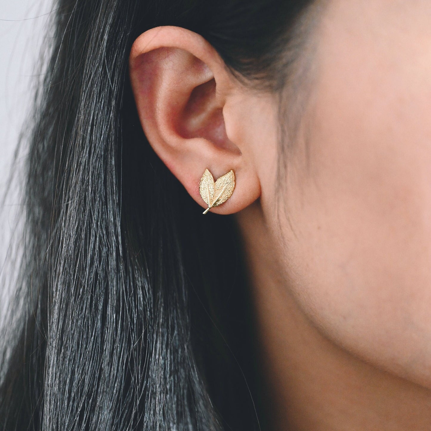 10pcs Gold Leaf Earring with Loop, 15x11mm, Gold Plated Brass Stud Earrings, DIY Ear Findings (GB-2145)
