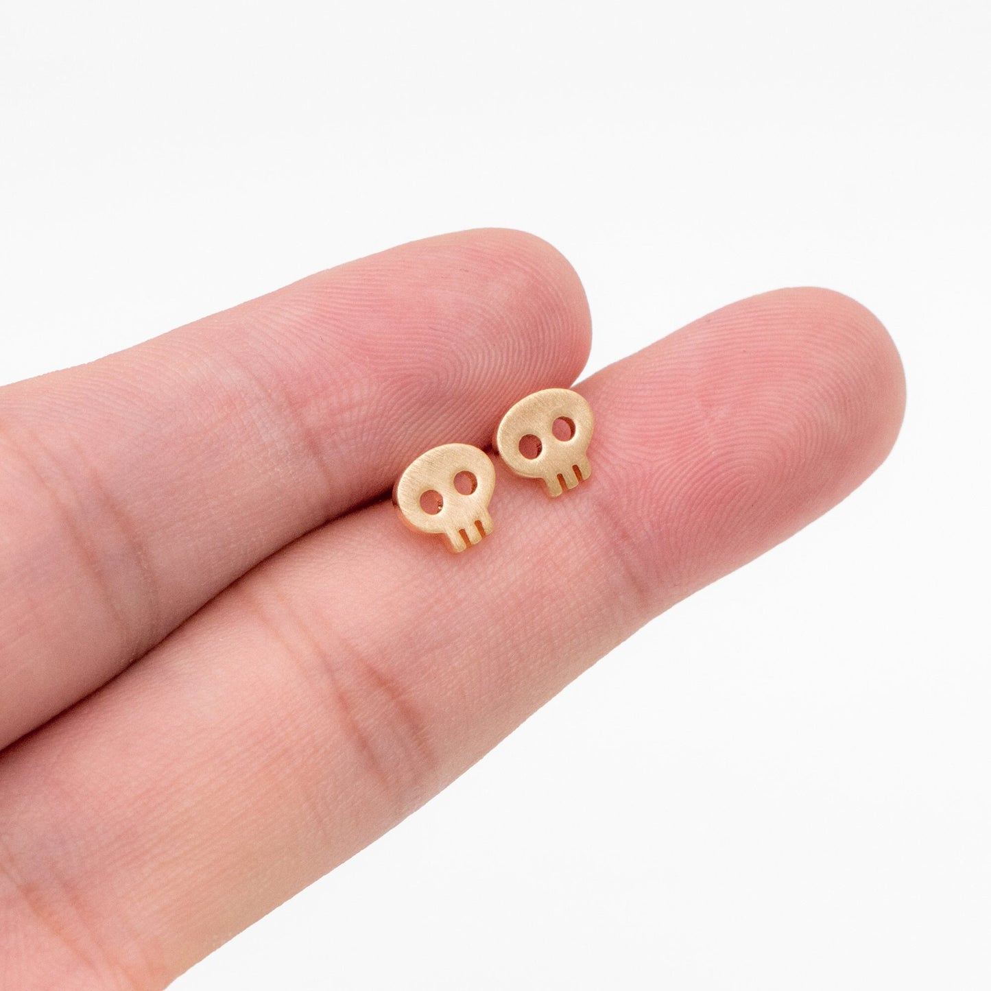 10pcs Skull Stud Earrings: 18K Gold Plated Brass, Minimalist Jewelry (GB-3312-F)