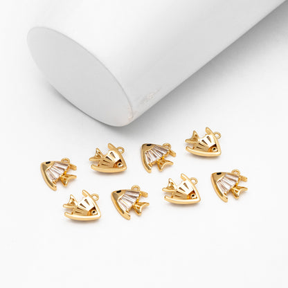 4pcs CZ Pave Gold Fish Charms, Gold Plated Brass, Fish Pendants (GB-3781-D)