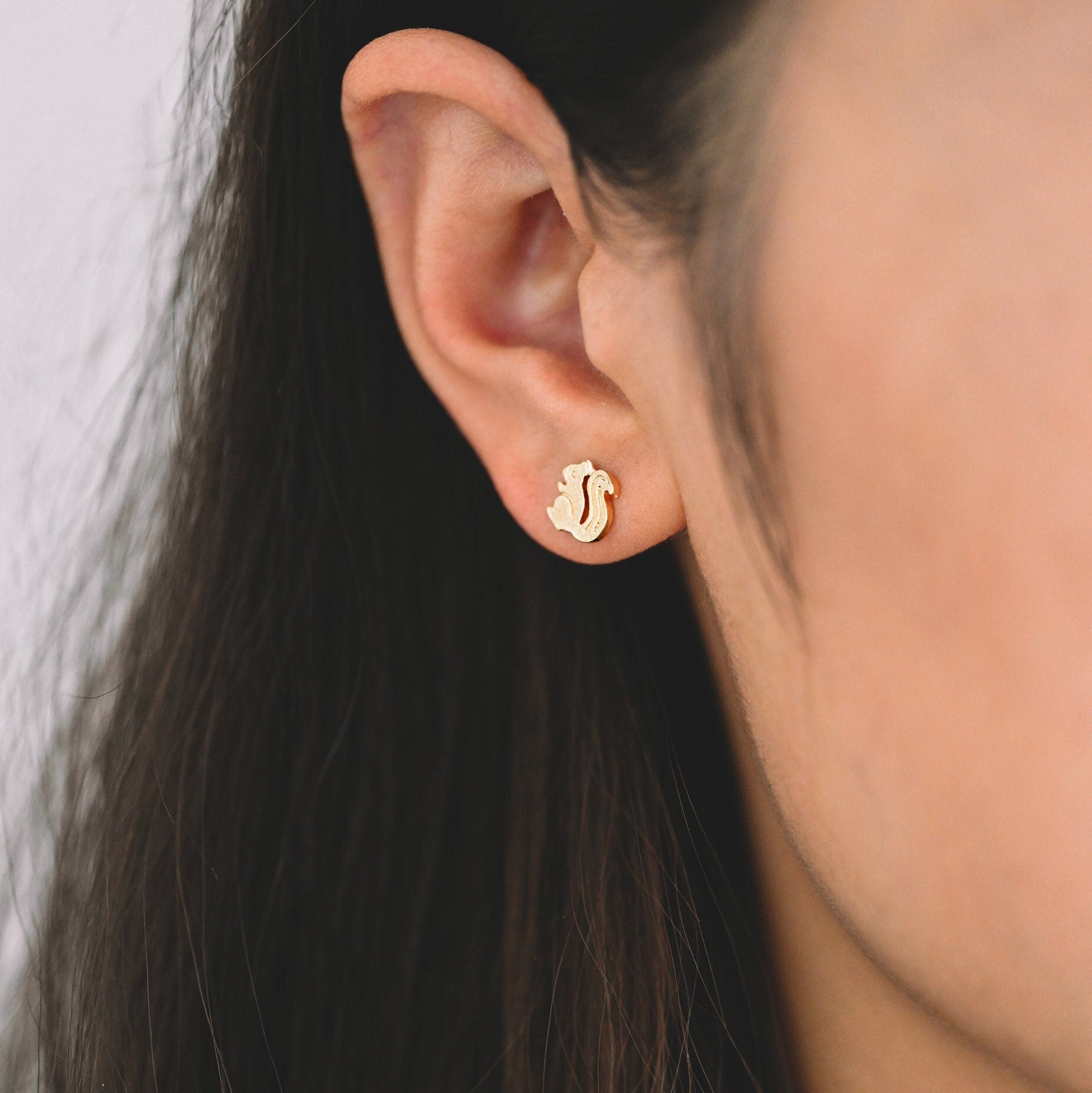 10pcs Gold Squirrel Ear Posts 8x8mm, Gold Plated Brass Minimalist Stud Earrings (GB-3293)