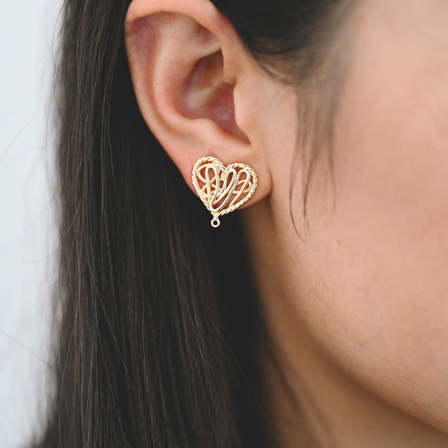 10pcs Gold Filigree Heart Earring with Loop, Gold Plated Brass Stud Earrings, Jewelry Findings, Wholesale Supplies (GB-3340)
