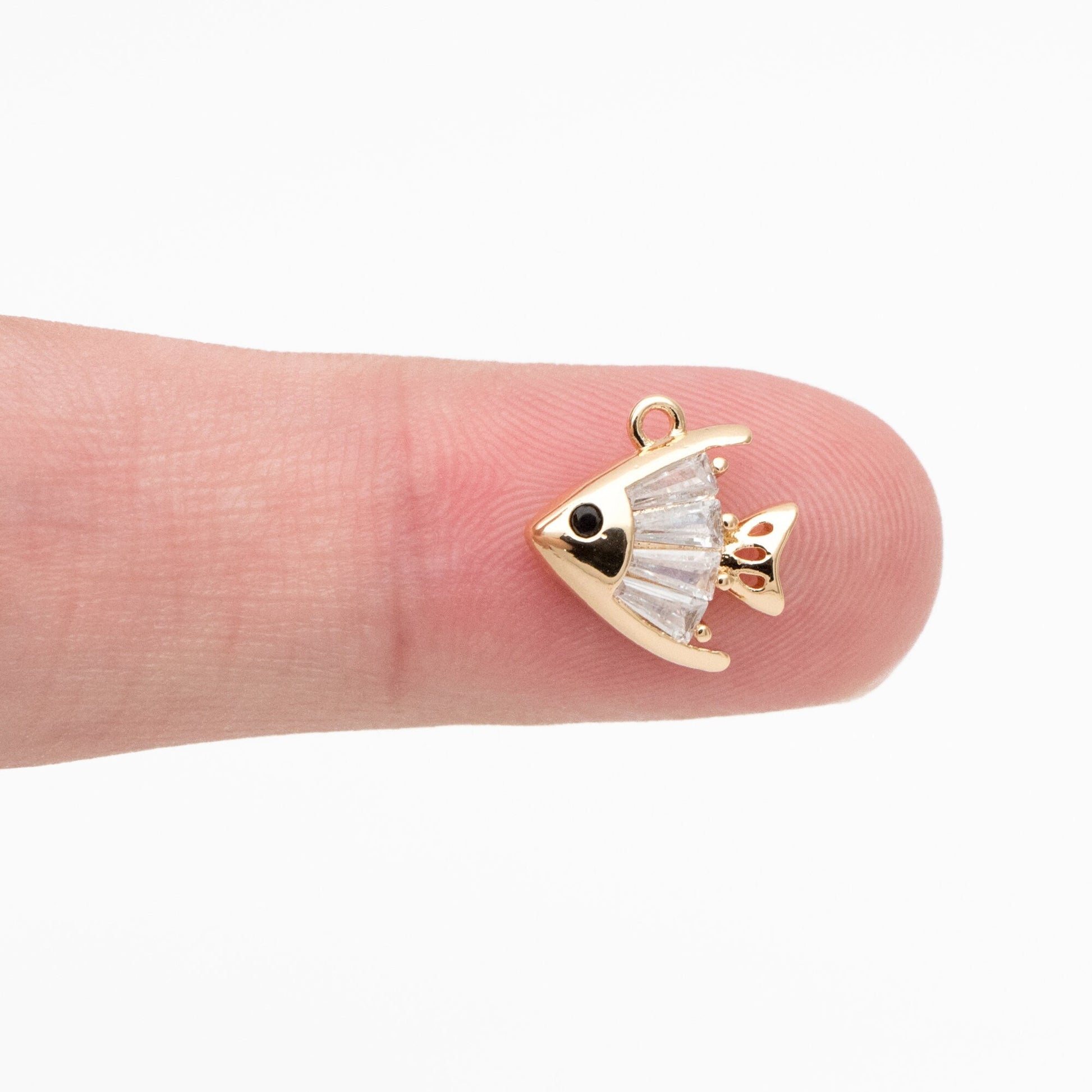 4pcs CZ Pave Gold Fish Charms, Gold Plated Brass, Fish Pendants (GB-3781-D)