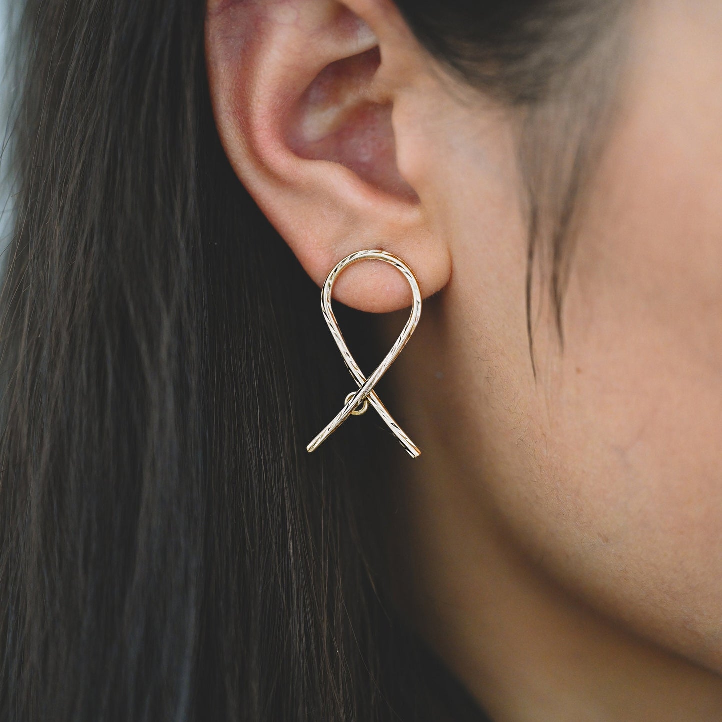 10pcs Gold Curved Rope Earring With A Loop, Gold plated Brass Knot Stud Earrings (GB-3161)