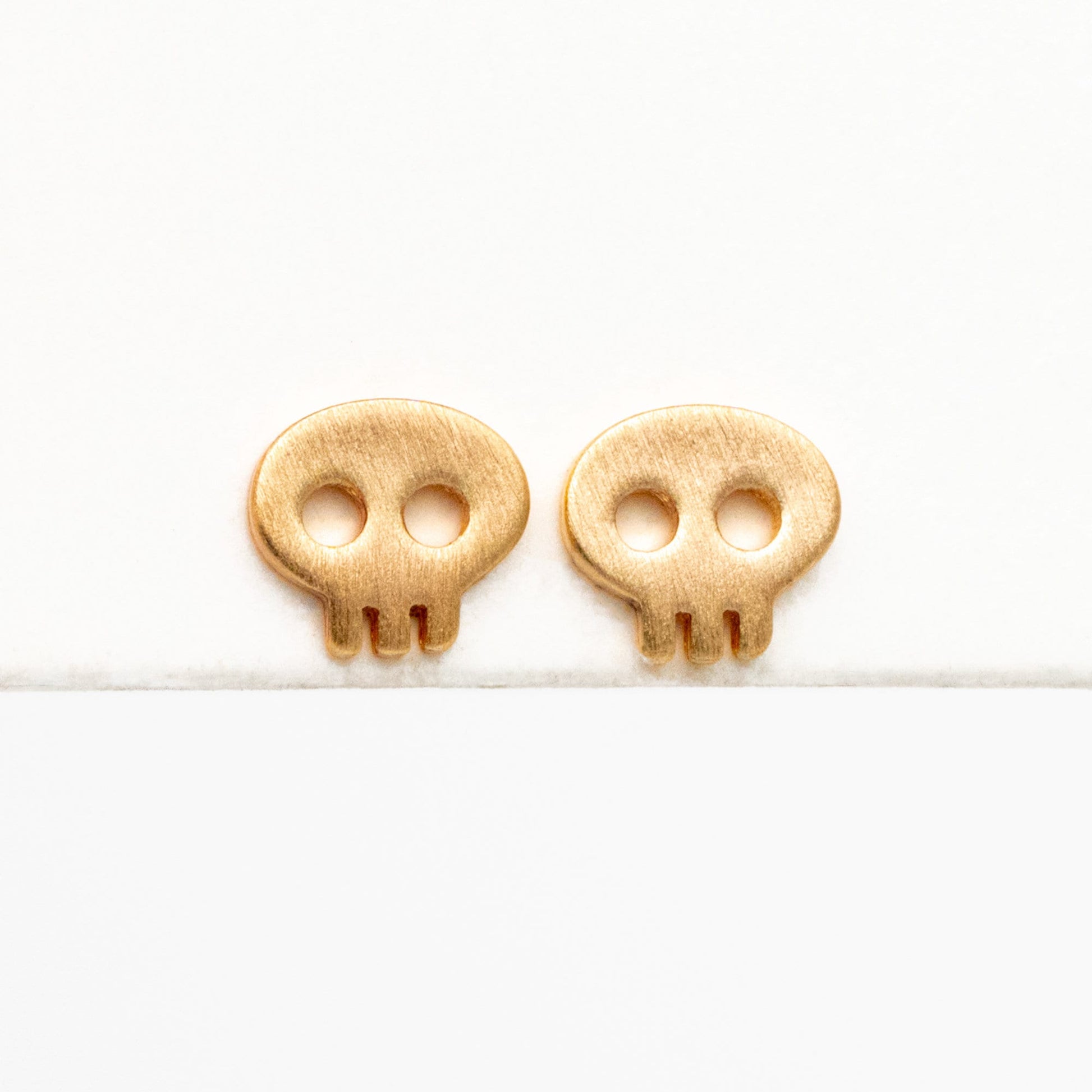 10pcs Skull Stud Earrings: 18K Gold Plated Brass, Minimalist Jewelry (GB-3312-F)
