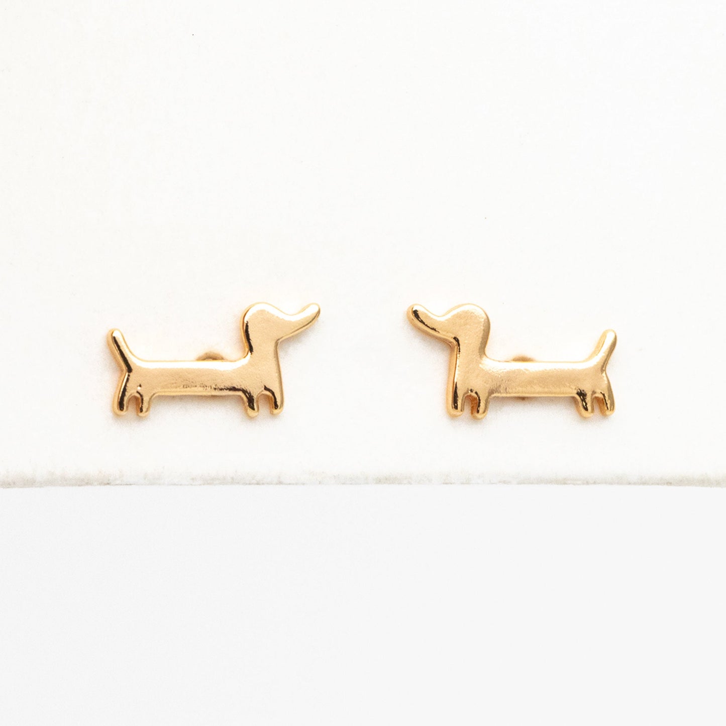 10pcs Gold Dachshund Earrings, Gold Plated Brass, Sausage Dog Stud Earrings (GB-4108)