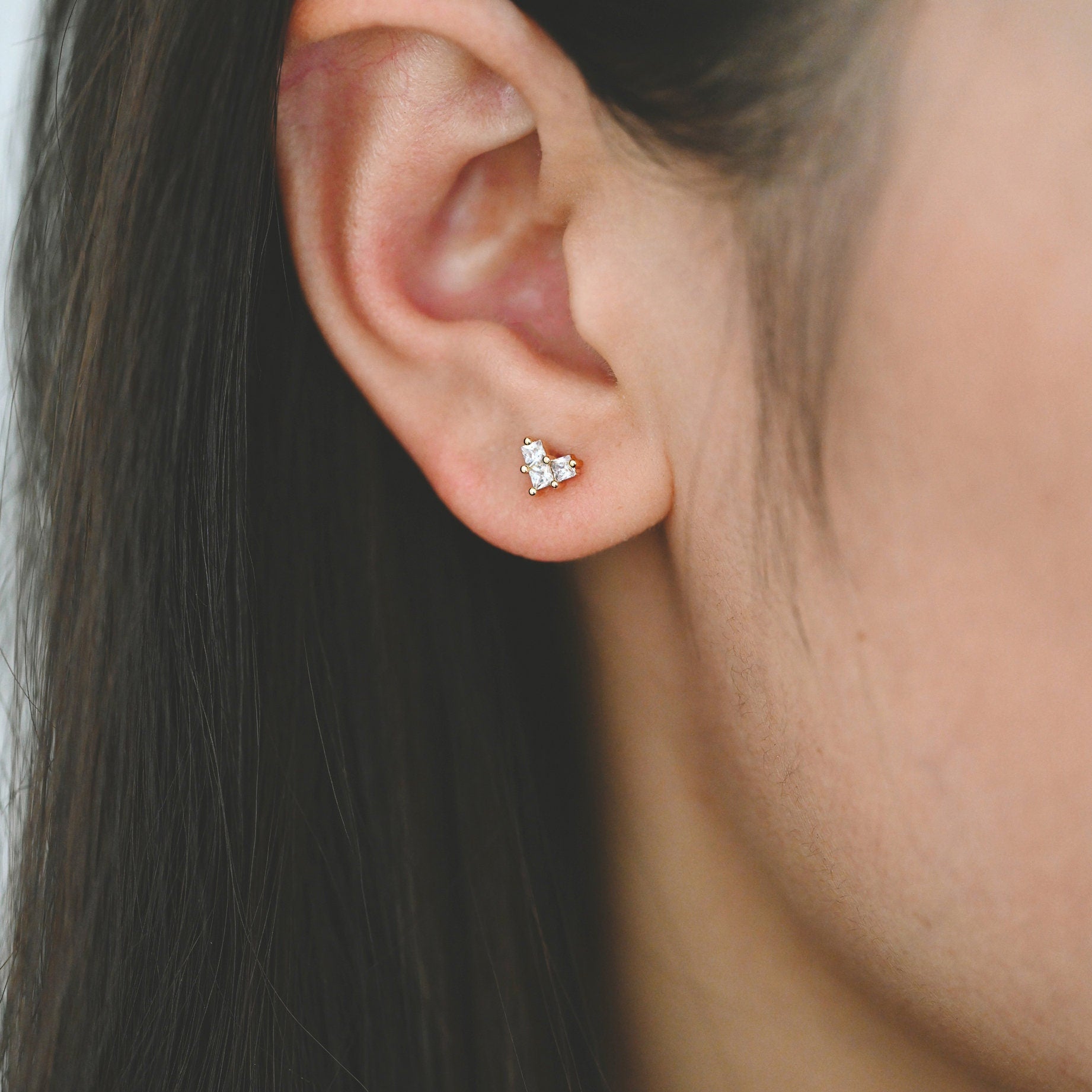 4pcs CZ Pave Heart Ear Posts, Gold Plated Brass Stud Earrings, Jewelry Findings, Wholesale Supplies (GB-3008)