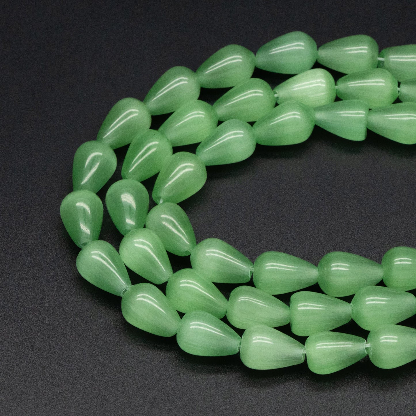 28pcs Green Smooth Teardrop Cat's Eye Beads, 8x12mm, For Jewelry Making (TR-075)