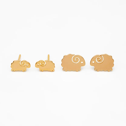 10pcs Gold Sheep Earrings, Gold Plated Brass, Cute Animal Stud Earrings (GB-4145)