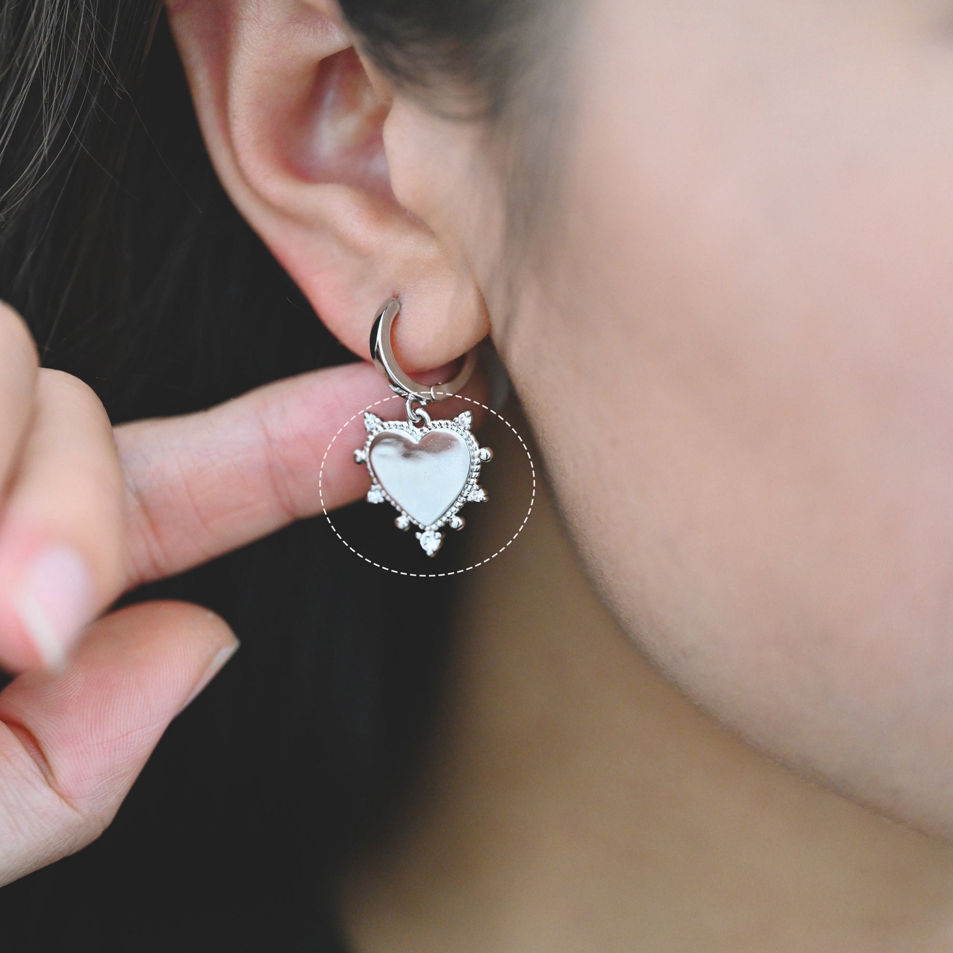 10pcs CZ pave Gold/ Silver Heart Pendants 17mm, 18K Gold/ Rhodium plated Brass, Rhinestone Heart Charms (GB-1905)