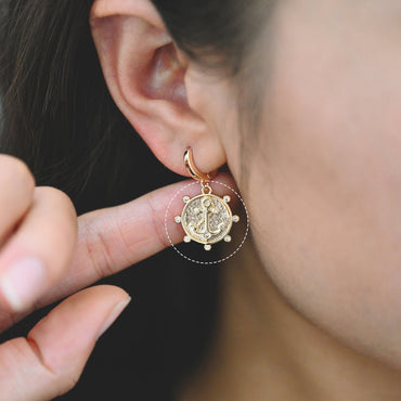 4pcs Gold Anchor Disc Charms 18mm, 18K Gold plated Brass, Round Disk Anchor Pendants (GB-3746-D)