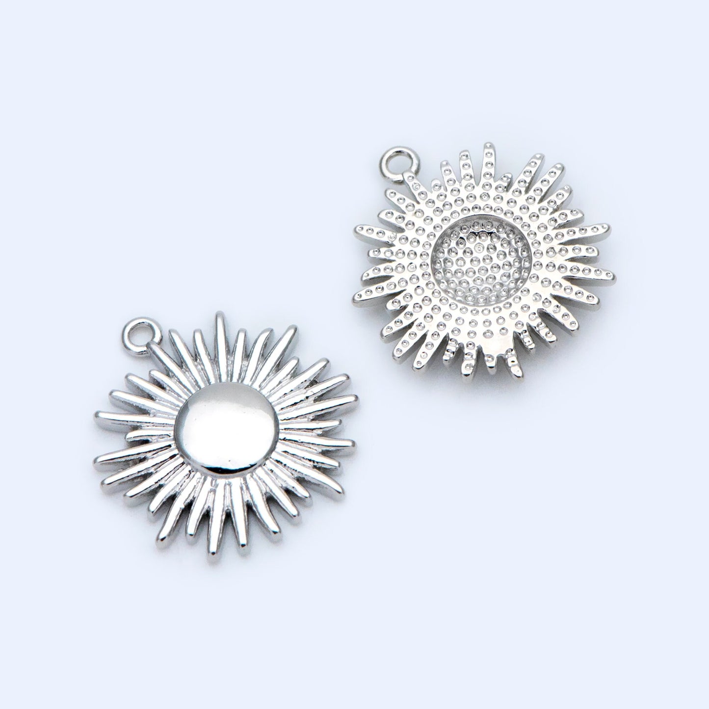 4pcs Gold/ Silver Tone Round Sun Charms 16x14mm, 18K Gold/ Rhodium plated Brass, Disk Sun Pendants (GB-1311-B)