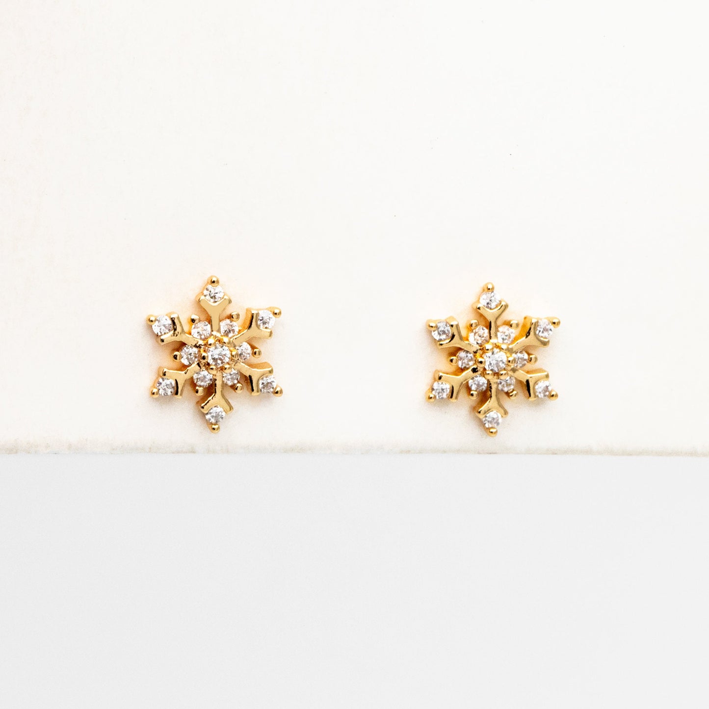 10pcs CZ Pave Gold/ Silver Snowflake Earrings, Gold/ Rhodium plated Brass, Dainty Christmas Earrings (GB-4151)