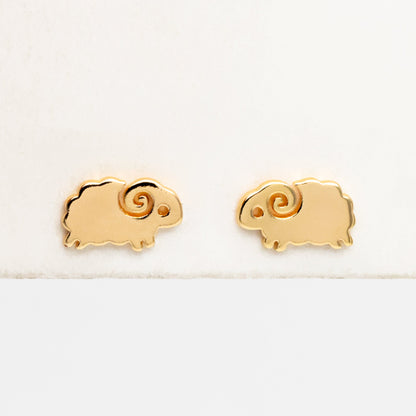 10pcs Gold Sheep Earrings, Gold Plated Brass, Cute Animal Stud Earrings (GB-4145)