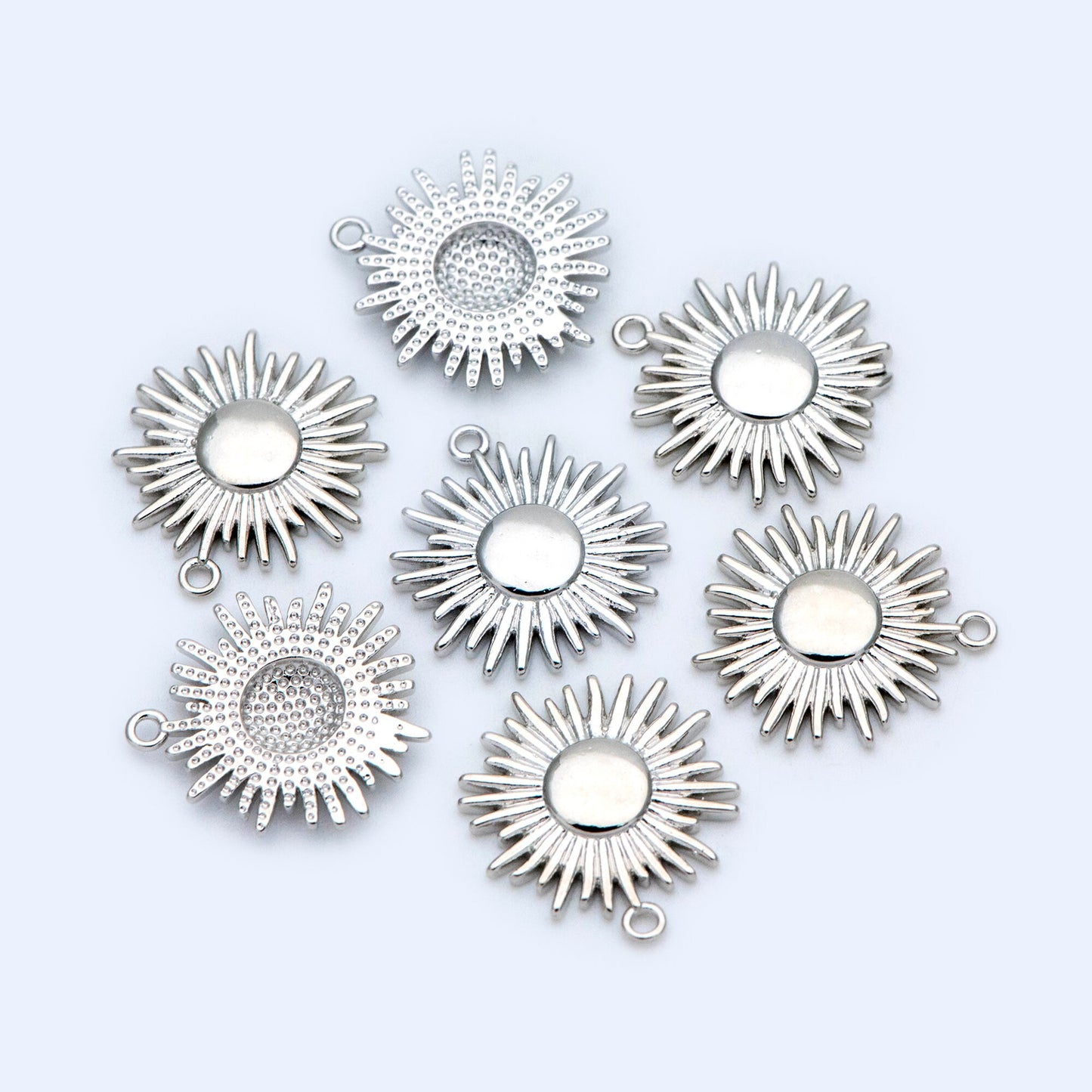 4pcs Gold/ Silver Tone Round Sun Charms 16x14mm, 18K Gold/ Rhodium plated Brass, Disk Sun Pendants (GB-1311-B)