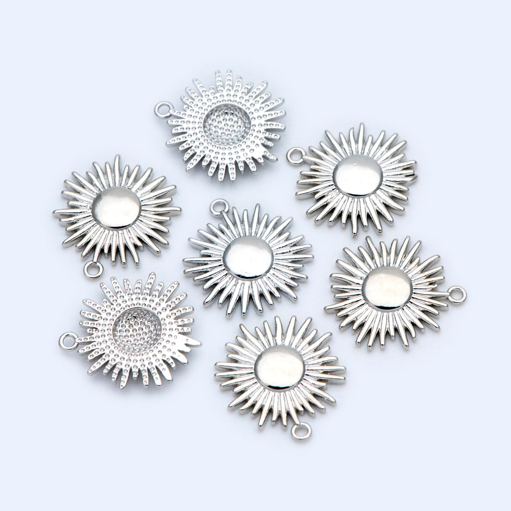 4pcs Gold/ Silver Tone Round Sun Charms 16x14mm, 18K Gold/ Rhodium plated Brass, Disk Sun Pendants (GB-1311-B)