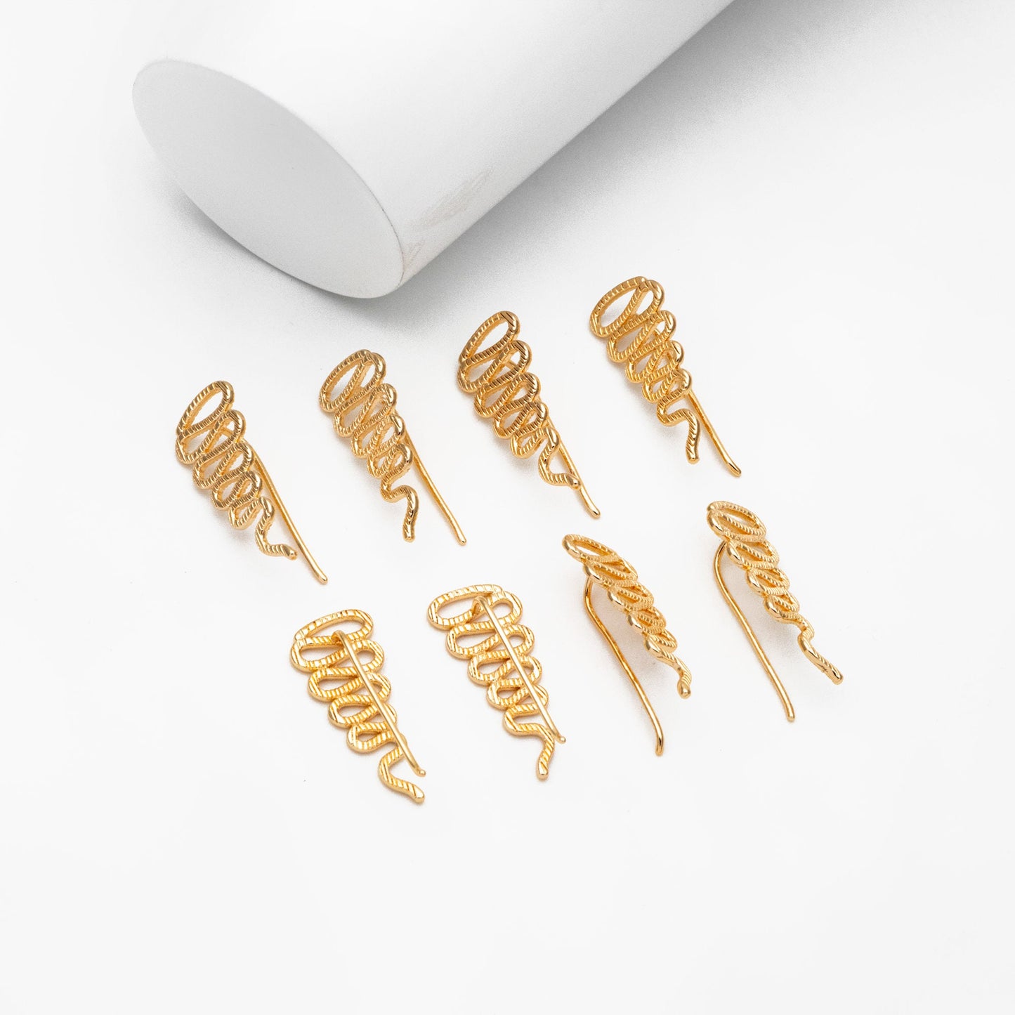 4pcs Gold Rope Ear Climber 26x11mm, 18K Gold plated Brass Ear Crawler (GB-4213)