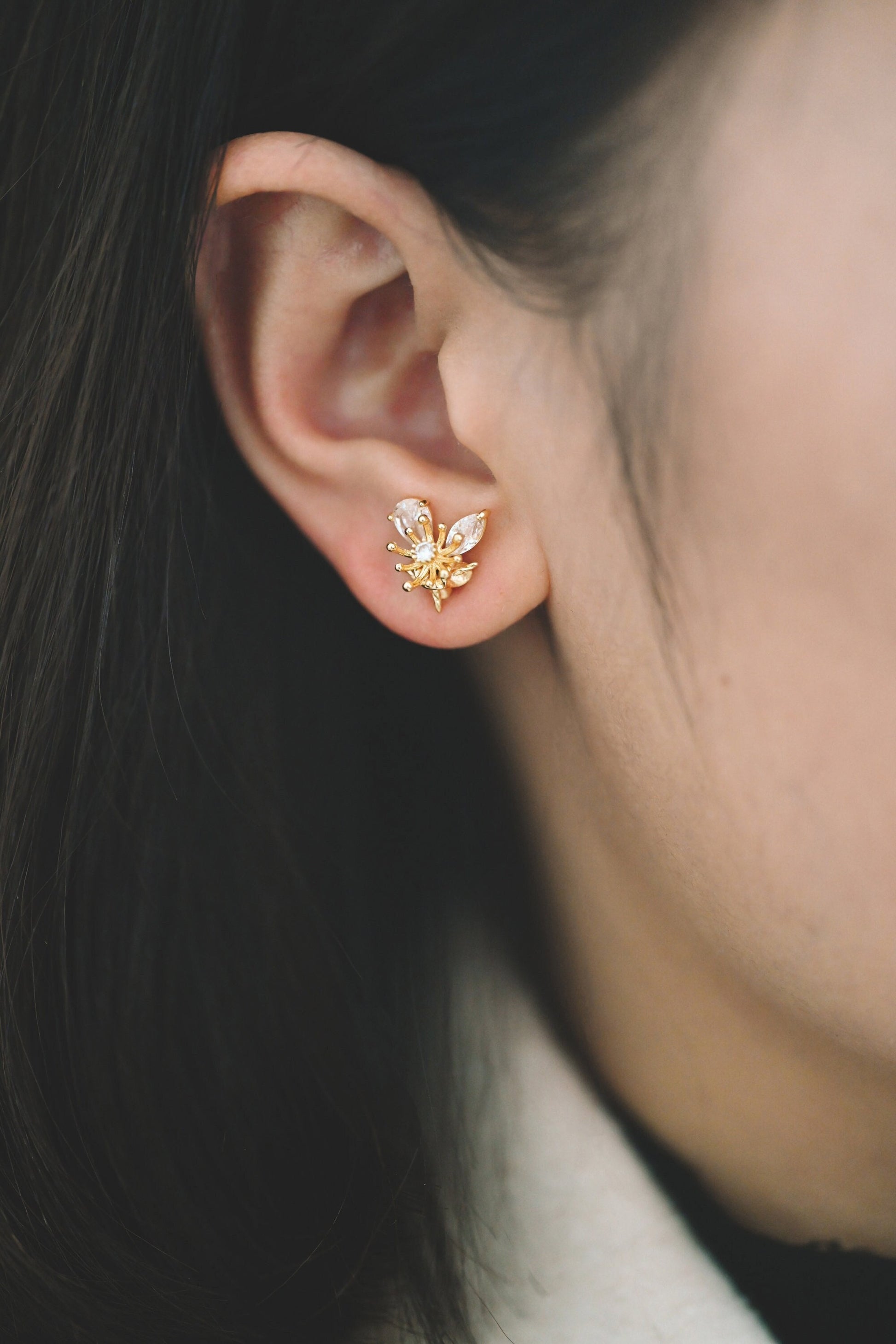 4pcs Gold Flower Ear Posts 12x10mm, Pearl Peg Earring Mounts, Foral Stud Earrings with Peg (GB-1728)